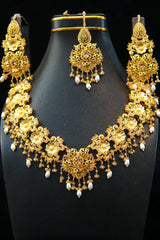 Gold plated set with real stones